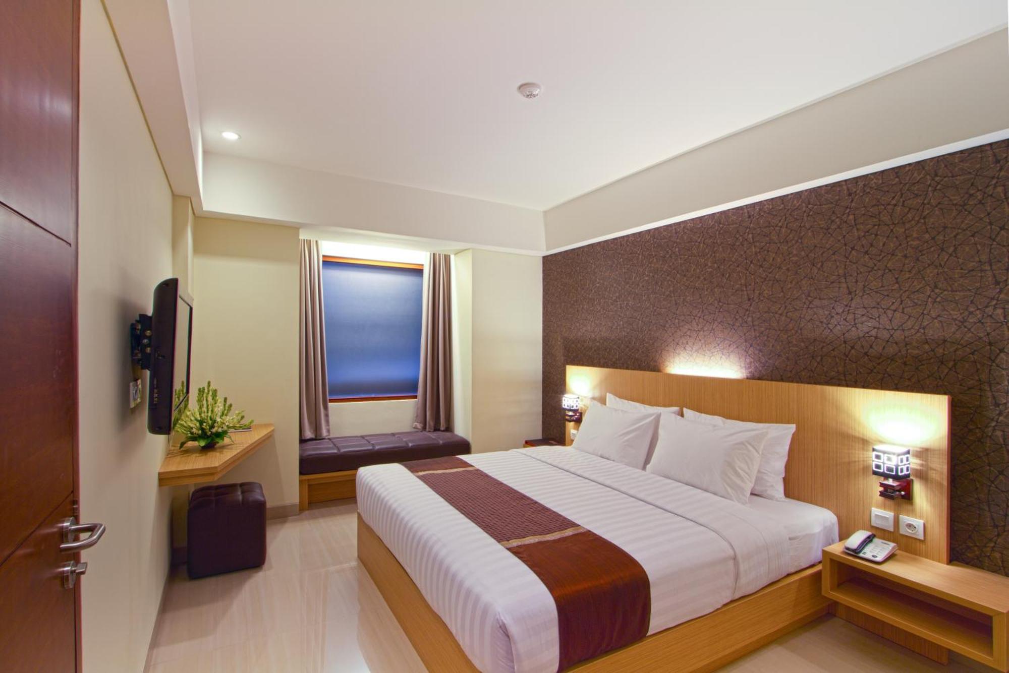 Hotel Sense Sunset